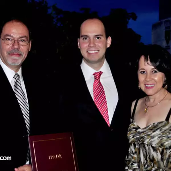 Luis Moreno, Daniel Moreno y Olivia de Moreno