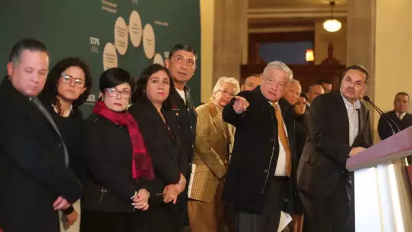 AMLO Huachicoleo