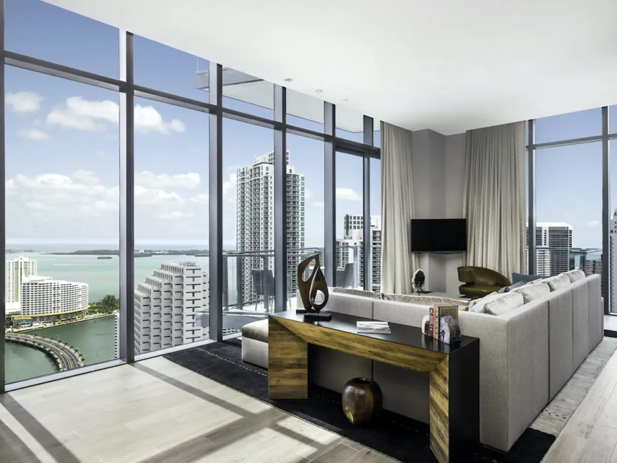Copia de EASTSuite_1.jpg