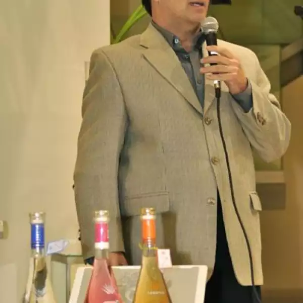 Presentacion del Tequila 29 en la Agencia Infiniti