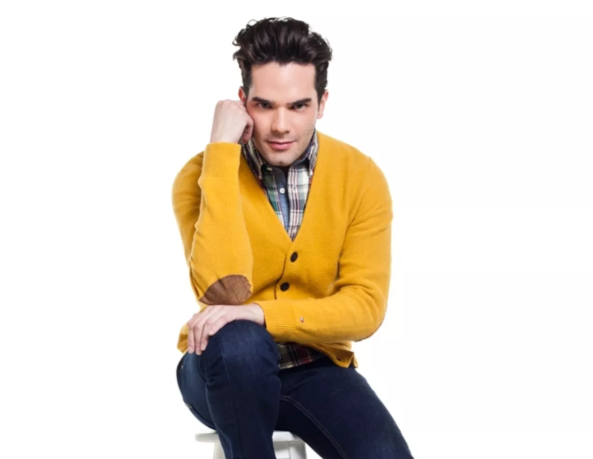 Carlos Athié pasa una Navidad muy amarilla con Quién.com