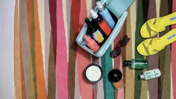 Productos de belleza para la maleta