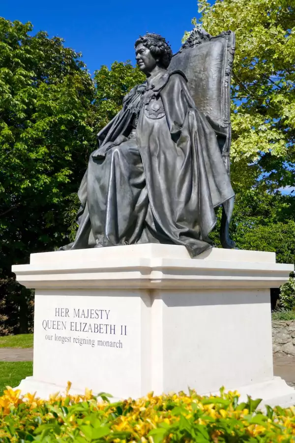 Queen Elizabeth II statue, St Andrew's Gardens, Gravesend, UK - 17 Jul 2020