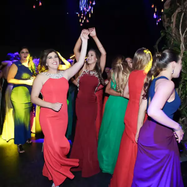 Graduación Del Bosque