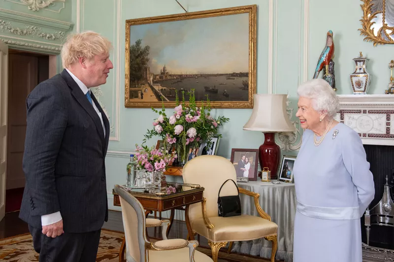 BRITAIN-HEALTH-VIRUS-ROYAL-POLITICS