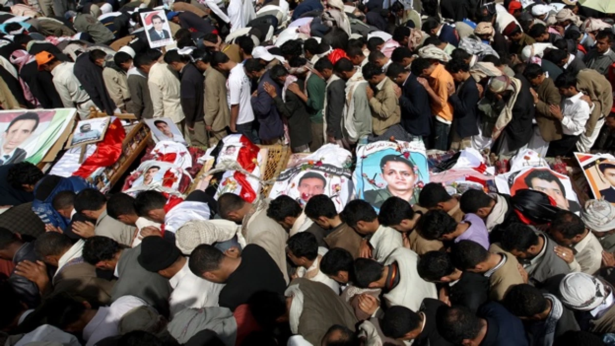 Dolientes salen a las calles de Yemen
