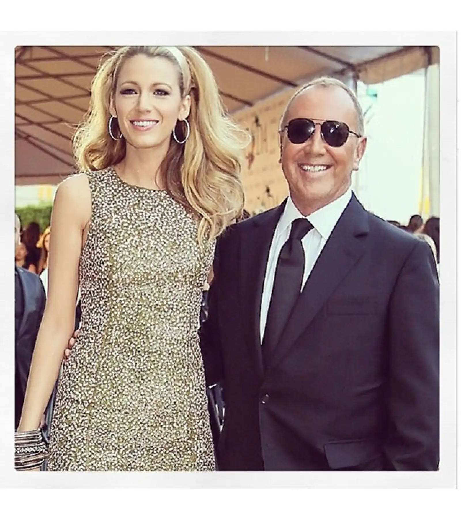 Blake Lively en la alfombra roja de los Premios CFDA con Michael Kors.