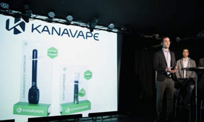 Según la empresa, se trata del primer vaporizador con cannabinoides 100% legal. (Foto: AFP )