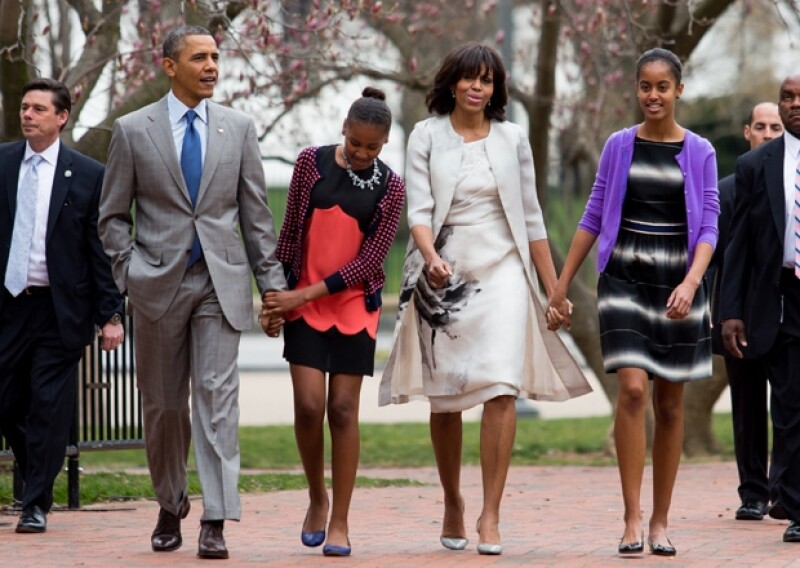 Michelle y Barack Obama parecen tener la clave para evitar que sus hijas se tatúen.
