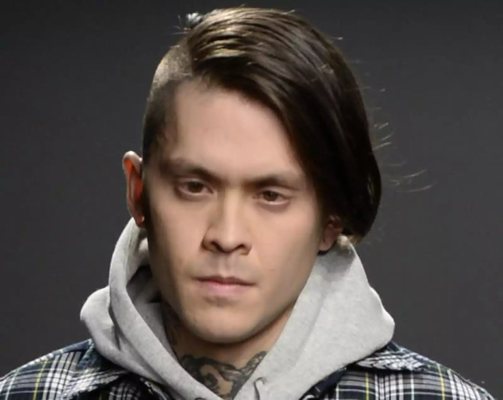 Aunque los cortes asimétricos están de moda, nunca debe haber tanta diferencia entre el largo. En serio.