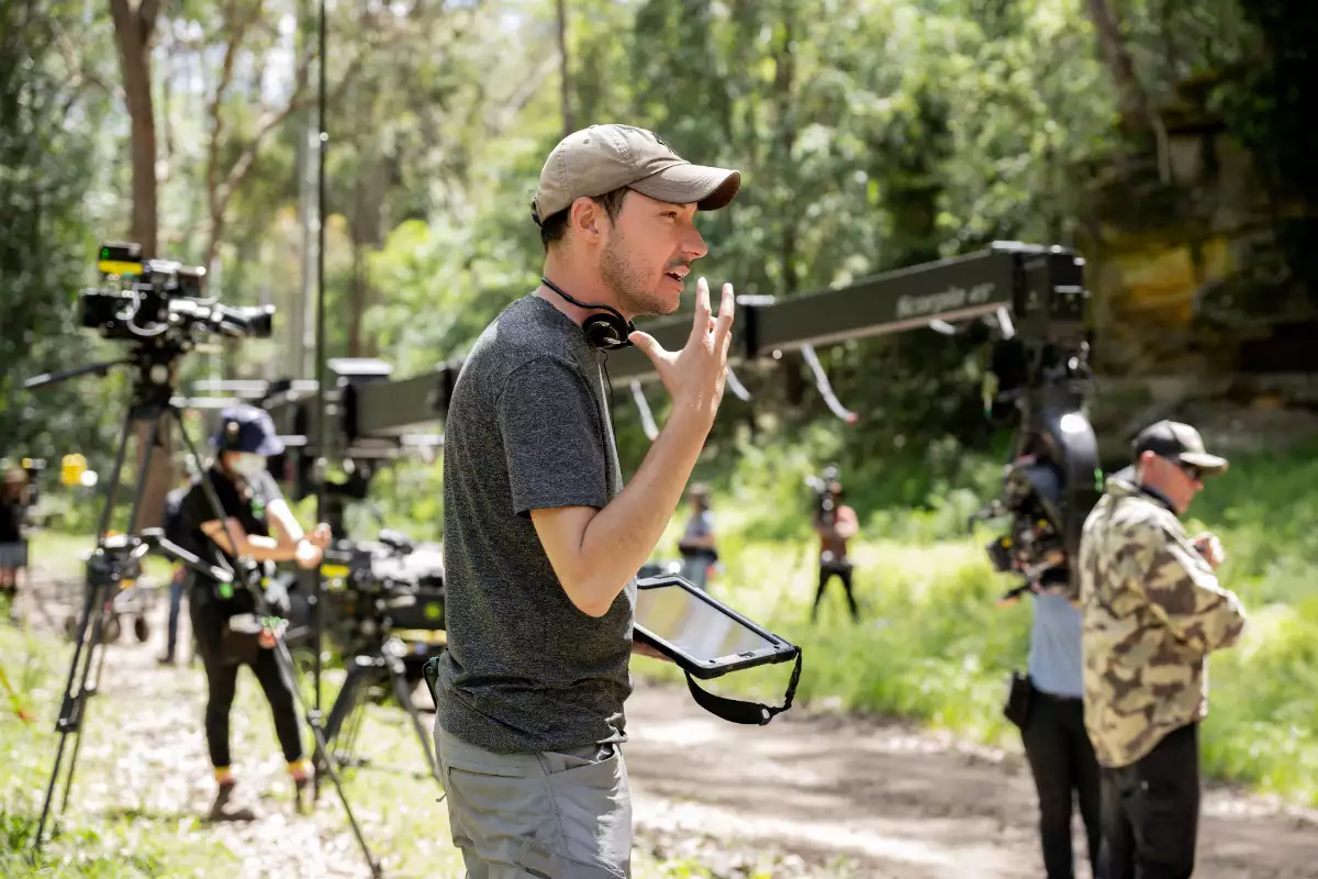el director wes ball durante el rodaje de el planeta de los simios