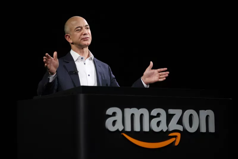 Amazon está teniendo un desempeño por arriba del esperado, provocando los elogios de multimillonarios como Warren Buffett.