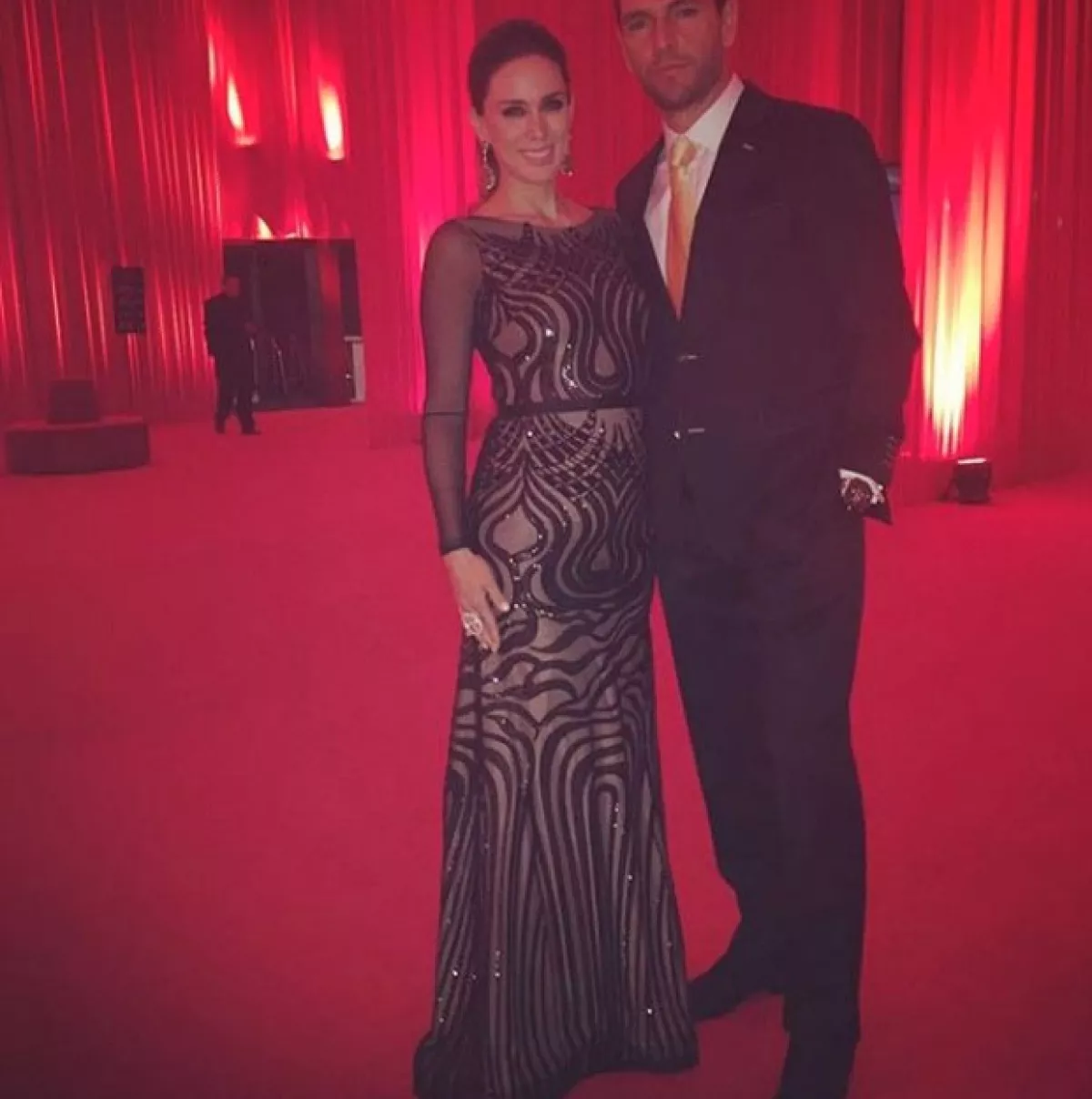La pareja asistió a la gala Starlite, donde se mostraron felices por la llegada de su tercera hija.