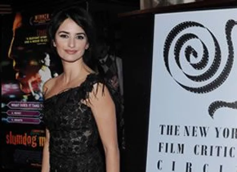 La actriz española dedicó el reconocimiento de mejor actriz de reparto al director Woody Allen.