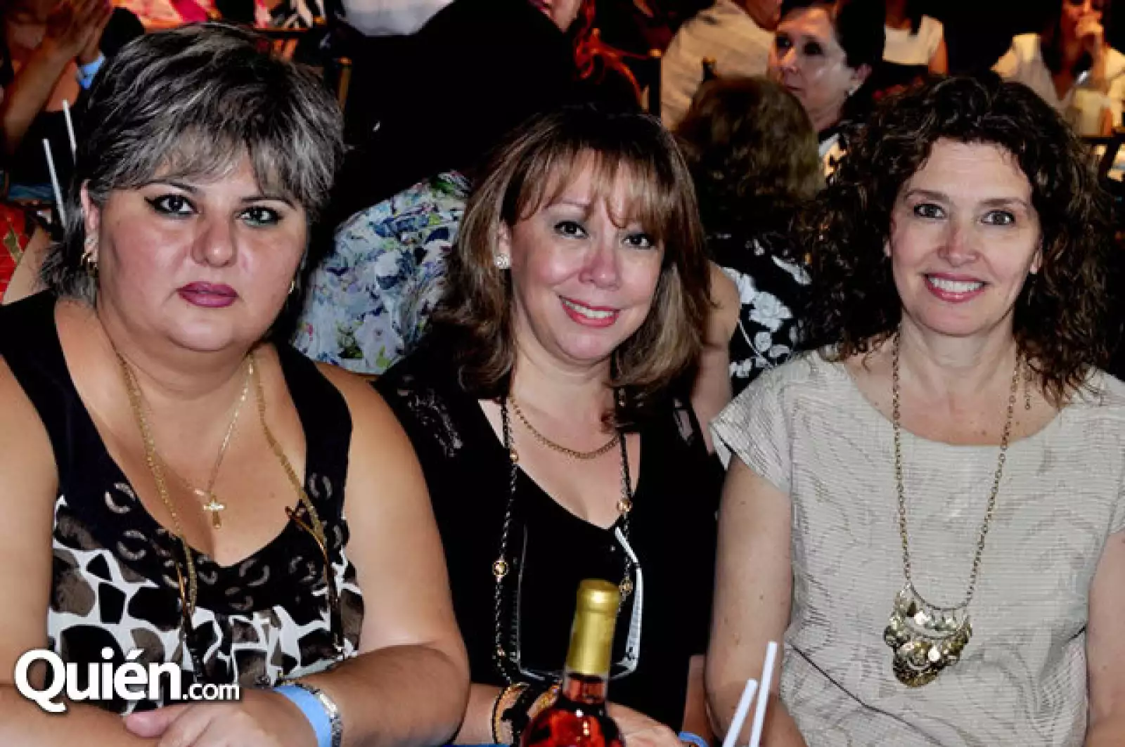 Elizabeth de Fuentes, Yolanda de Sandoval y Dora de Garza