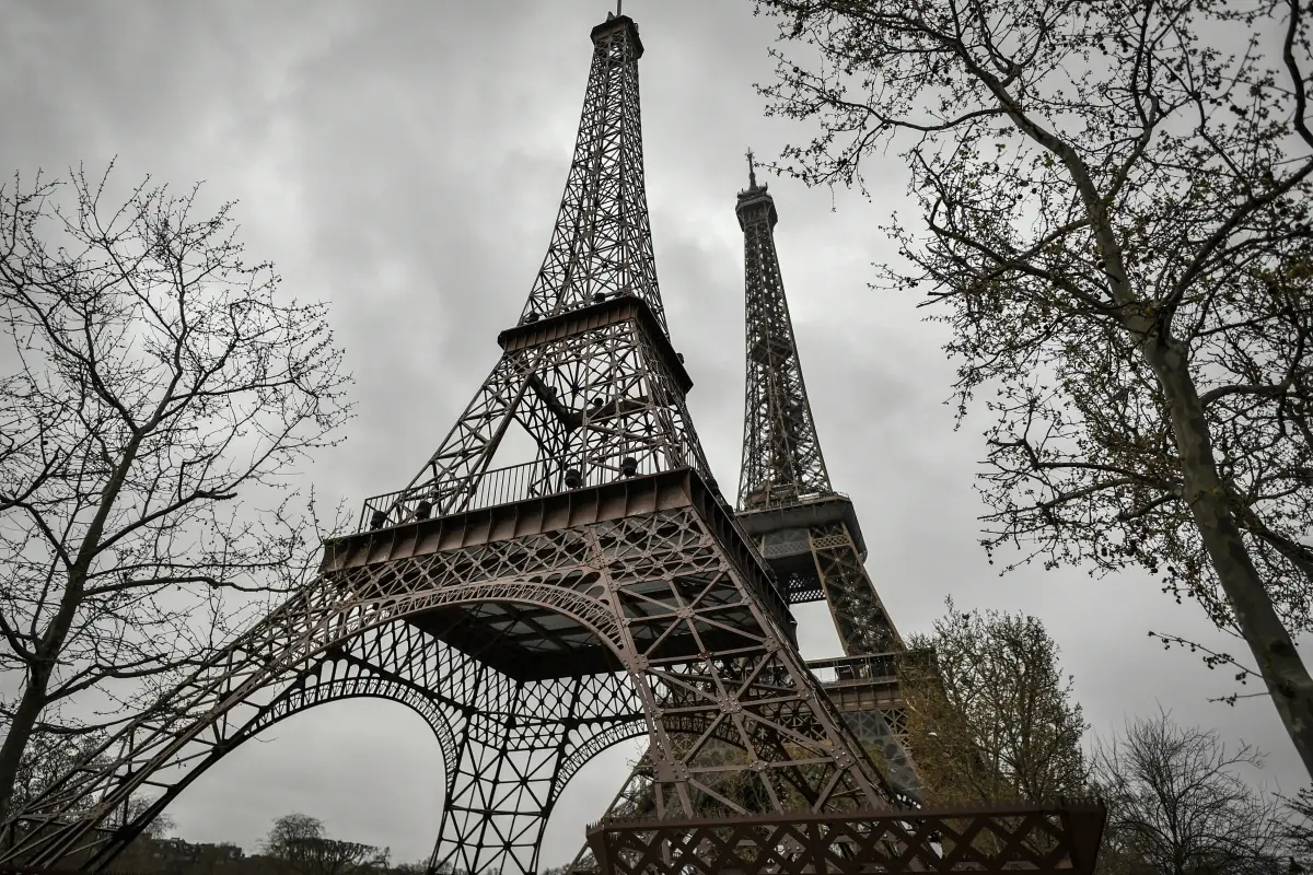 segunda-torre-eiffel-paris