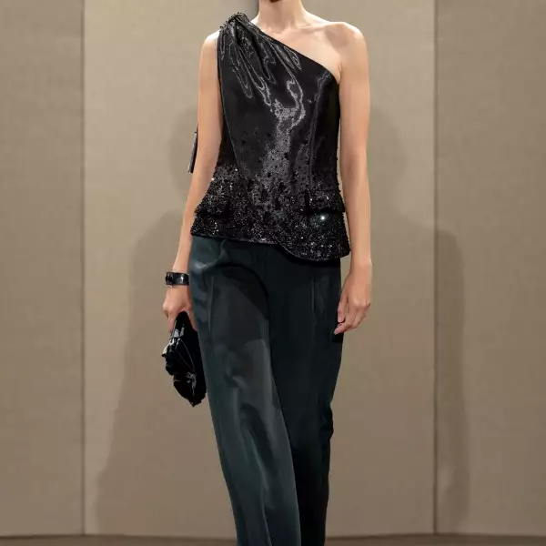 Armani Prive HC F26 004.jpg