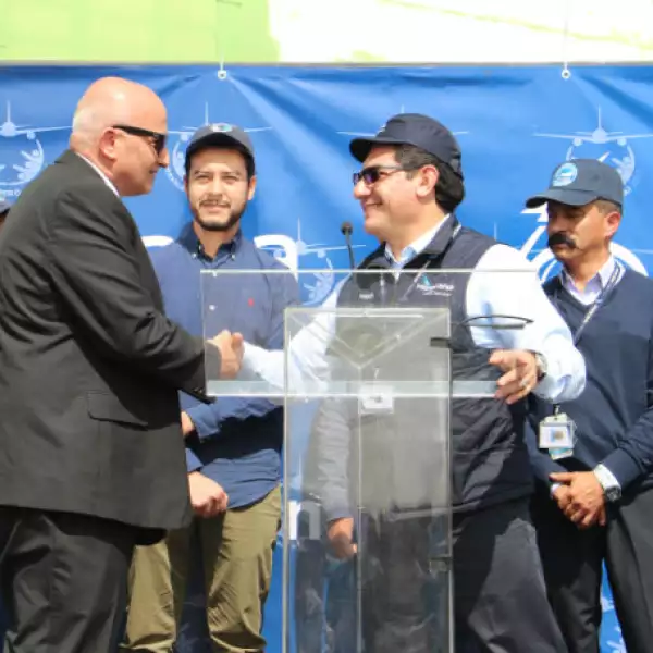 Mexicana MRO avi�n convertido 5