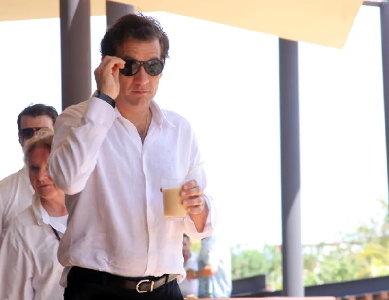 Como parte del cierre del Festival Internacional de Cine de la Riviera Maya, el actor británico ofreció una conferencia de prensa donde platicó sobre su último filme, "Los Intrusos".