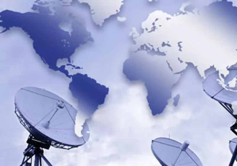 Expertos debaten la manera de mantener la libertad y aumentar el poder de la tecnología. (Foto: Photos to go)