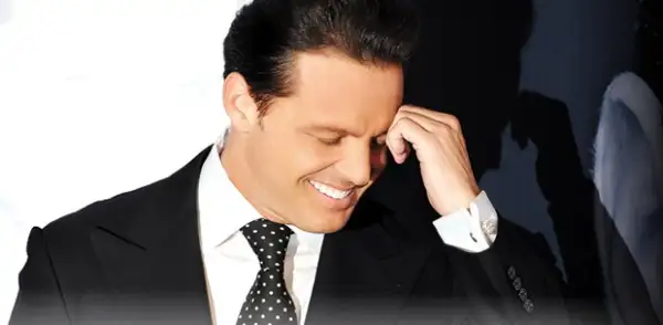 Luis Miguel nació en el Hospital de San Jorge de Santurce, Puerto Rico, tiempo después se nacionalizaría mexicano.