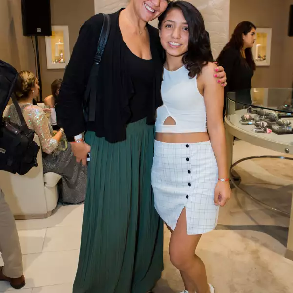 Pilar Molina, Sofia Estevez.jpg