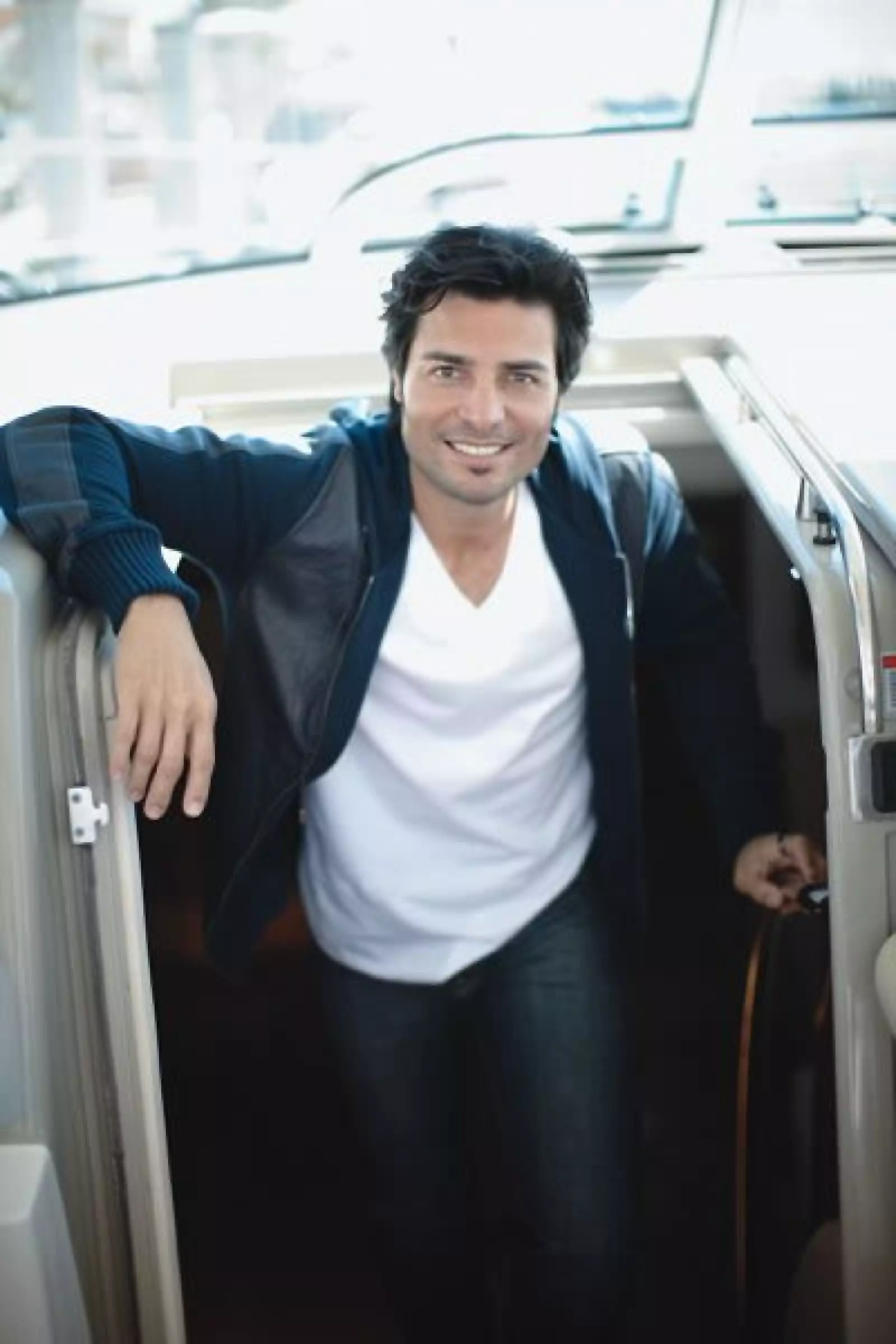 El boricua participó en el proyecto We are the world en español, para apoyar alos haitianos.