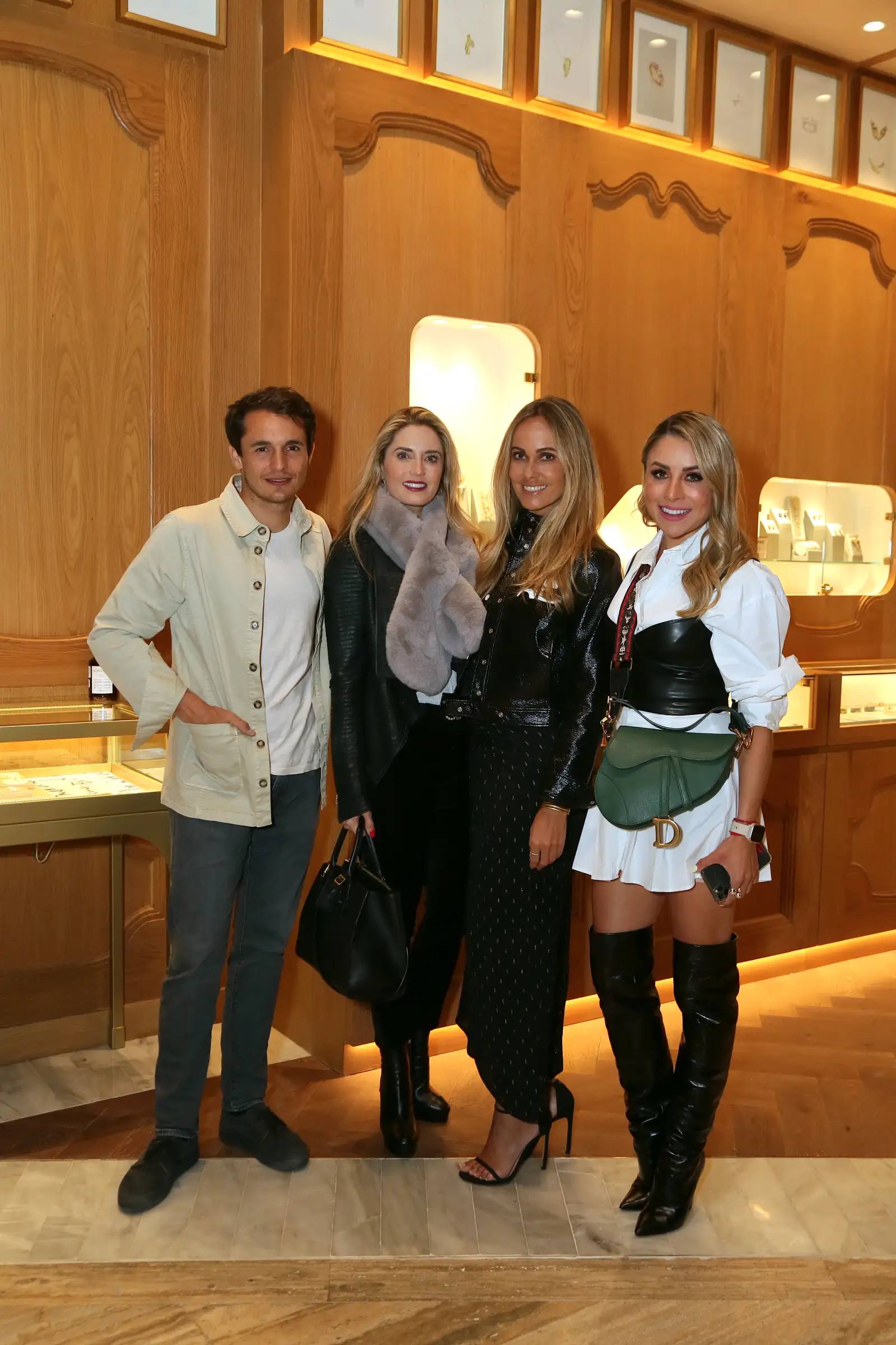 APERTURA ARISTOCRAZY, ARTZ PEDREGAL