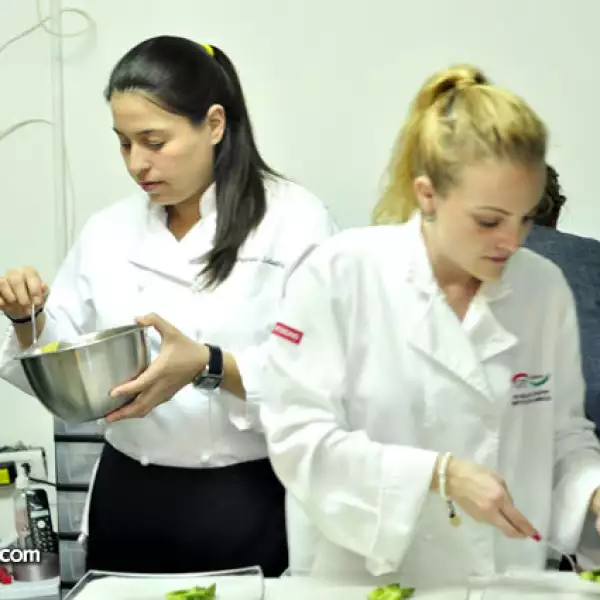 Fernanda Lebeira y Roberta Treviño