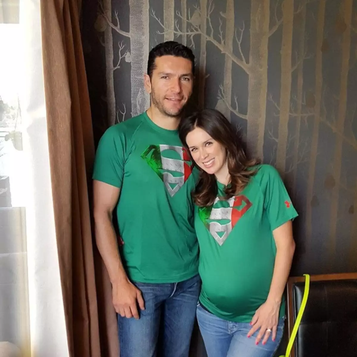 El esposo de Jacky Bracamontes no evitÃ³ expresar su gran admiraciÃ³n al portero. AquÃ­, la imagen que compartiÃ³ el dÃ­a del encuentro de MÃ©xico vs Camerun.