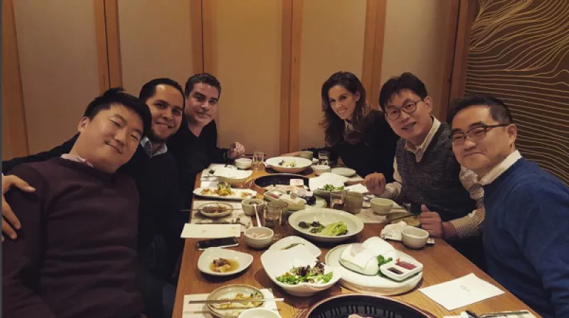 La futura mamá hace unos días se preparaba para un viaje largo. Hoy, se encuentra disfrutando del país asiático.