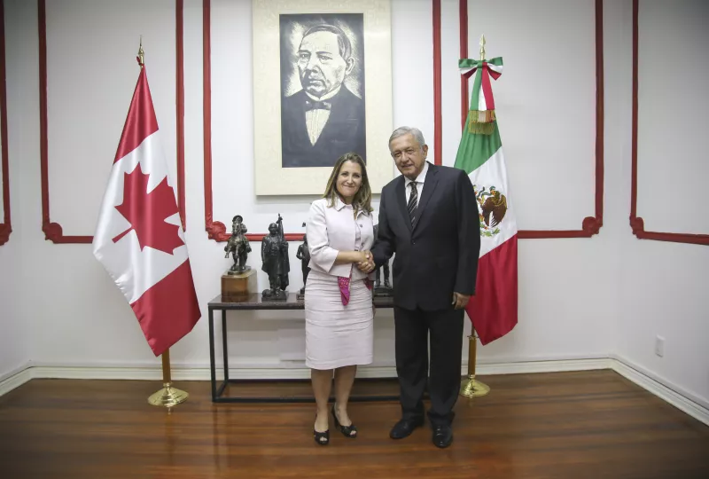 AMLO-Chrystia Freeland 03.jpg