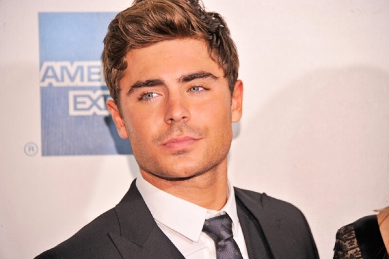 Zac Efron, Diego Boneta, Daniel Radcliffe y Henry Cavill son famosos que no tienen una pareja y no sabemos cuál es la razón, ¿acaso será por el trabajo?