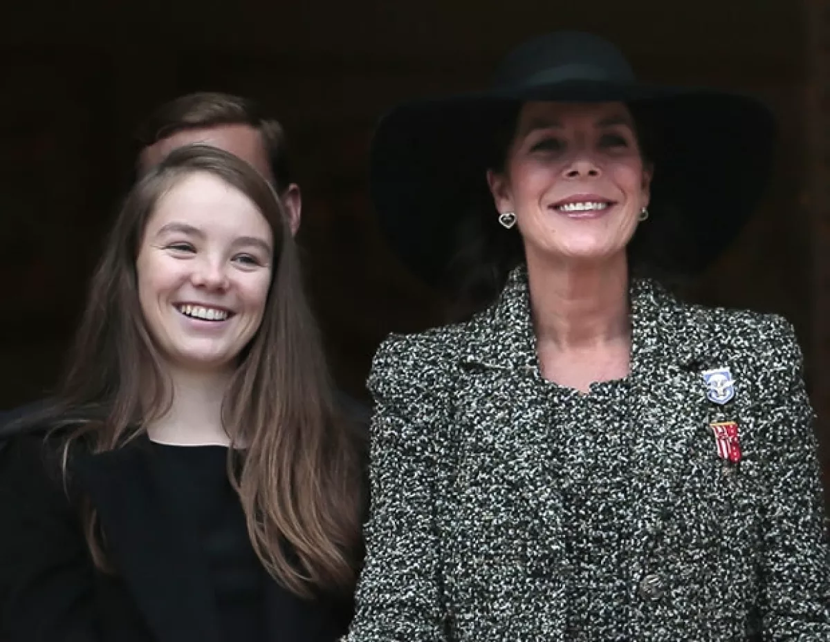 Alexandra de Hannover y Carolina de Mónaco
