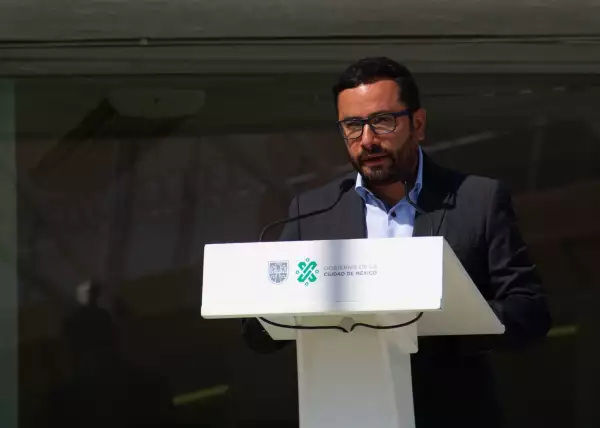 Foto Victor Hugo Romo va por la reelección en Miguel Hidalgo