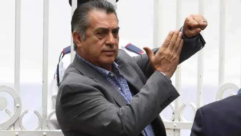 De nuevo en reunión 