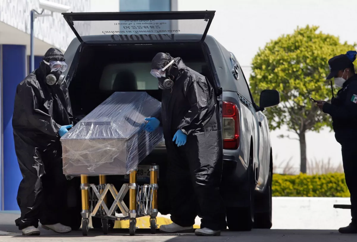 Servicios funerarios y llegada de pacientes con Covid 19 al Hospital de Cholula Puebla