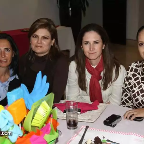 Ana Paulina Chávez Yoli de Chávez,Gaby Garciarulfo,Kenya Magaña
