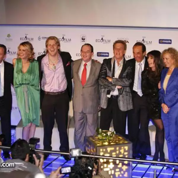 Simón Bross,Jesús Luege,Rebecca de Alba,Alexander Acha,Vidal Garza,Emmanuel,Manuel Arango,Giovanna Acha Mercedes Alemán,Pilar Ramírez