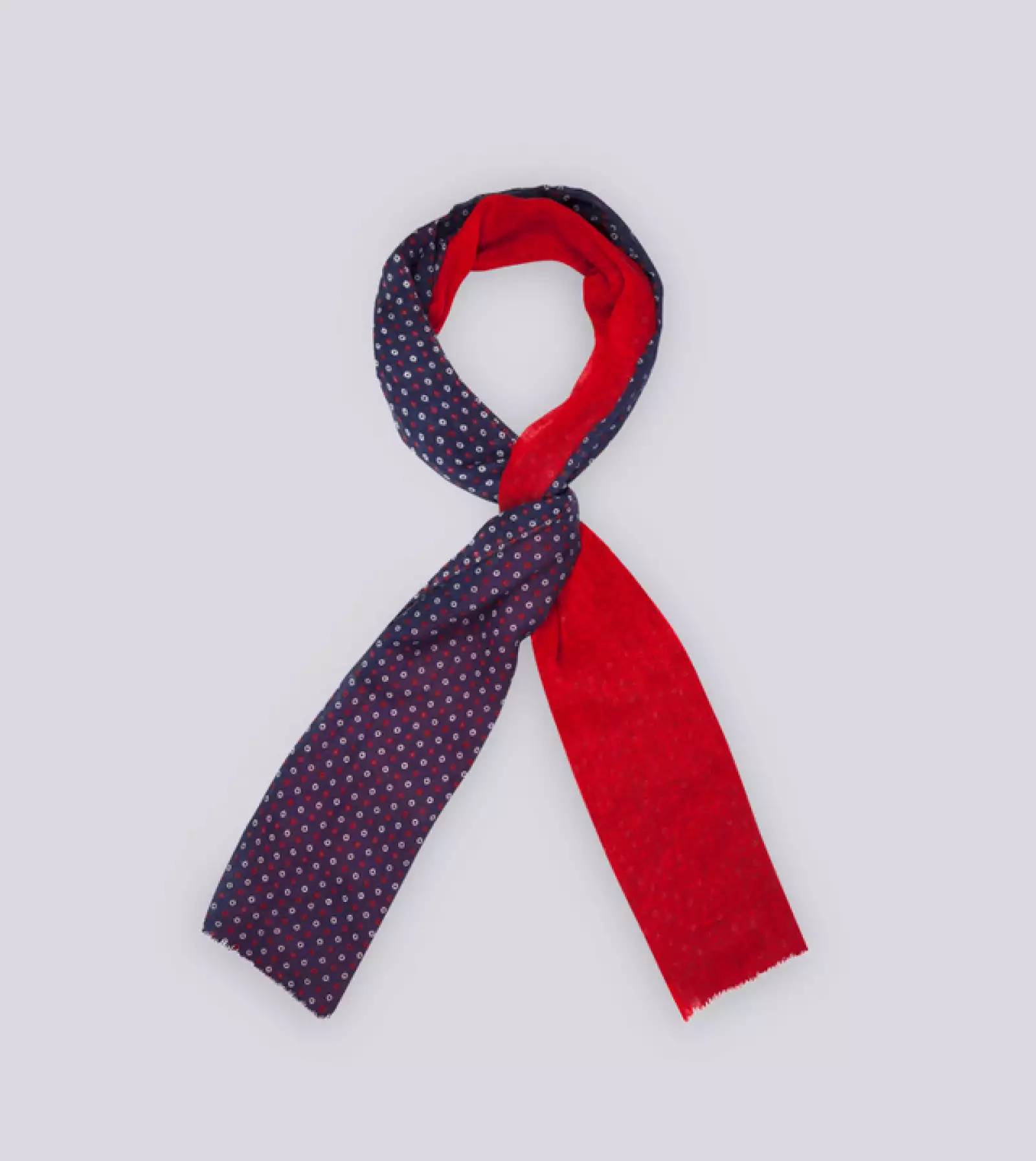 Si amas a Chuck Bass y quieres que tu novio se paresca a él, ¡regálale este accesorio! (Carolina Herrera, precio en punto de venta)