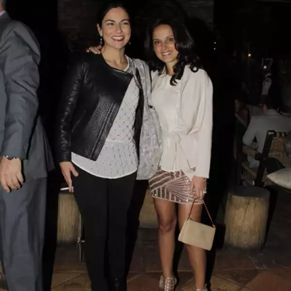 Victoria Mas,Lourdes Arce