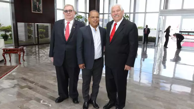 La llegada de Oscar Ortiz