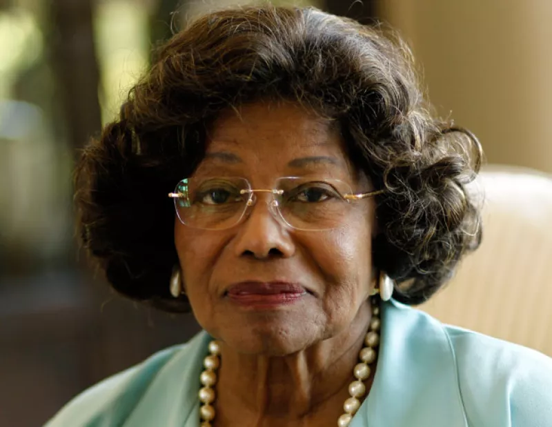 El abogado de Katherine Jackson confirmó que la matriarca de la familia, planea volver a tener la tutela de los hijos del Rey del Pop, que le fue temporalmente quitada este miércoles.