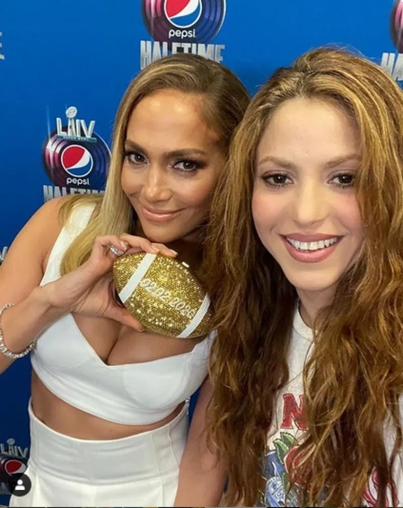 shakira-jlo.jpg