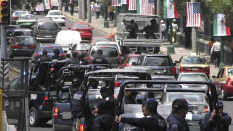 Miles de elementos resguardan la zona de Polanco en el DF, donde el presidente de Estados Unidos, Barack Obama, y su comitiva realizarán sus actividades los días 16 y 17 de abril.