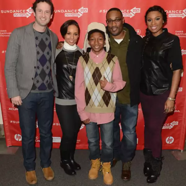 Trevor Groth, Alicia Keys, Skylan Brooks, Jennifer Hudson y George Tillman Jr. en la premier de `The Inevitable Defeat Of Mister And Pete´.