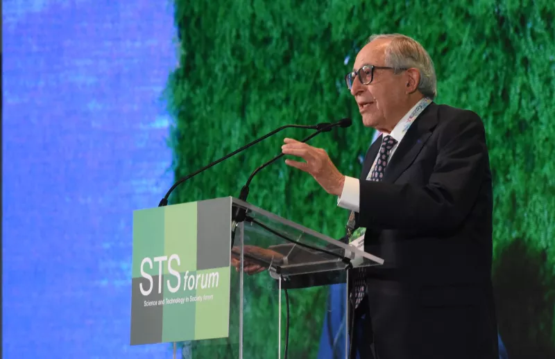 El secretario de Salud, David Kershenobich, participa en el STS Forum