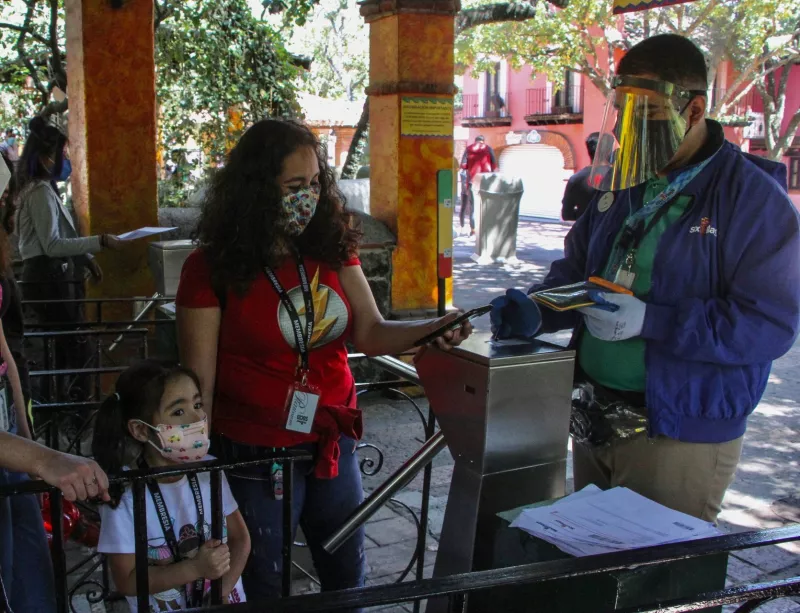 Reapertura Six Flags