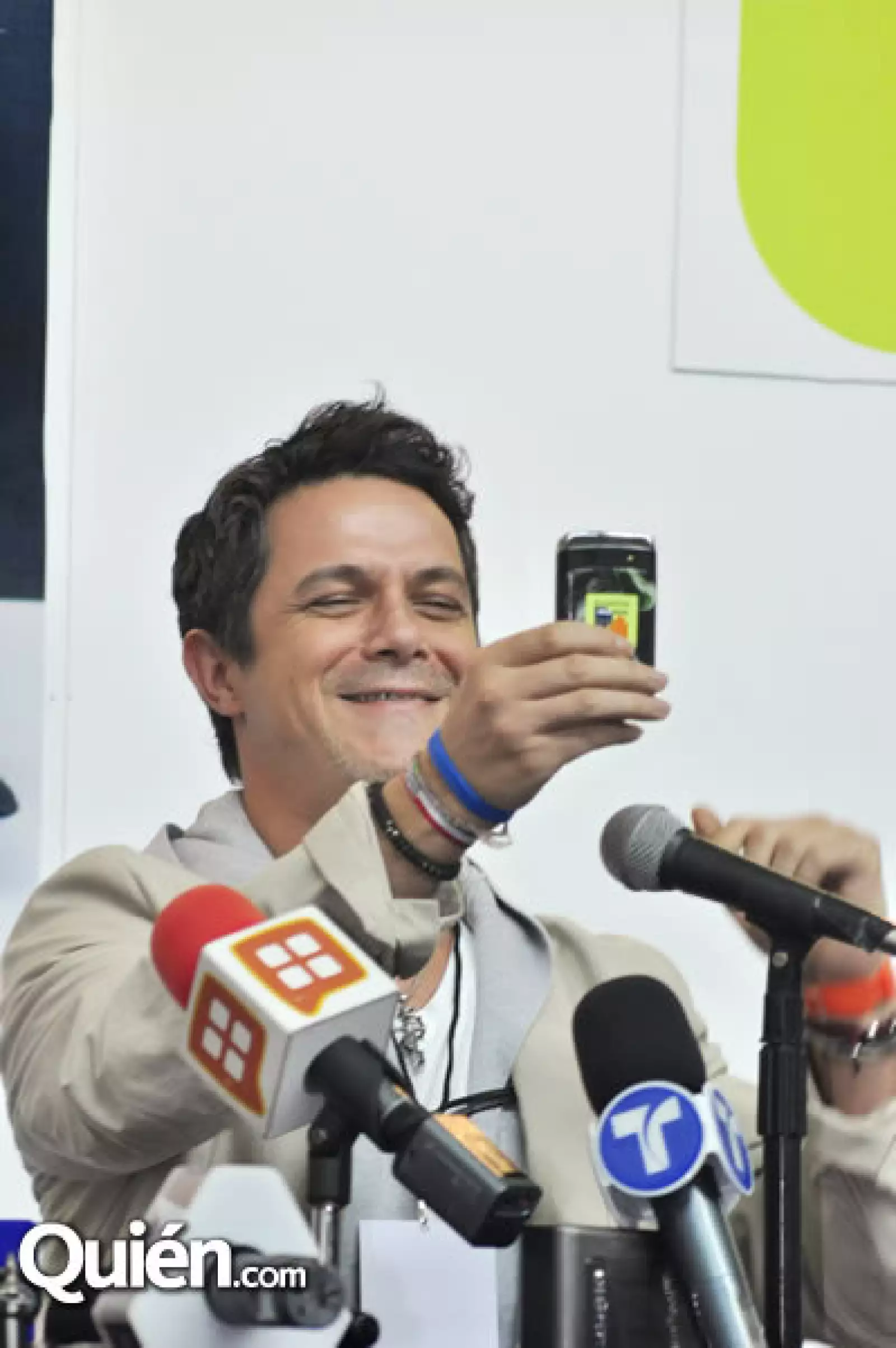 Alejandro Sanz en Nuestras Manos en el CAI Monterrey
