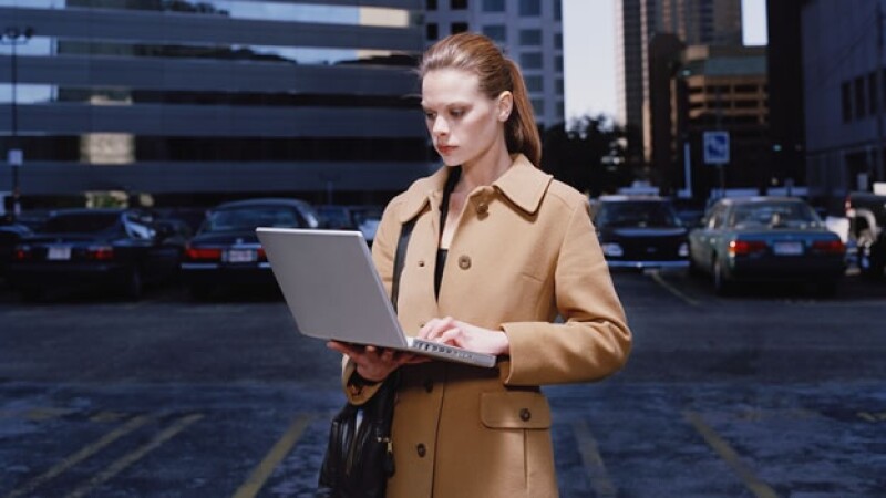 laptop spy hacker